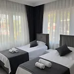 Moni Homes 아파트