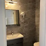 Moni Homes 아파트 페티예