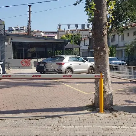 Moni Homes Φετιγιέ