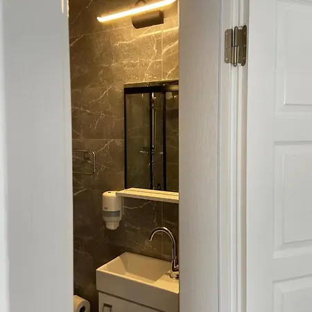 Moni Homes Apartment