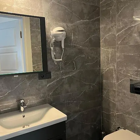 Moni Homes Appartement *